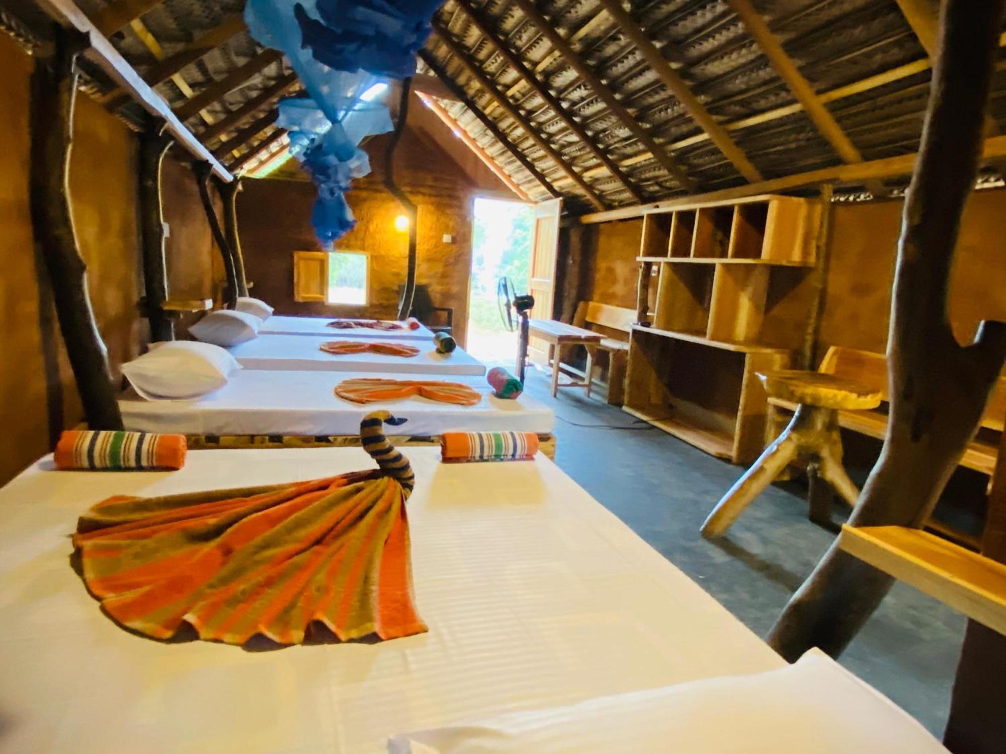 Yala Village Eco Tree House ทิซซามาฮารามา ภายนอก รูปภาพ