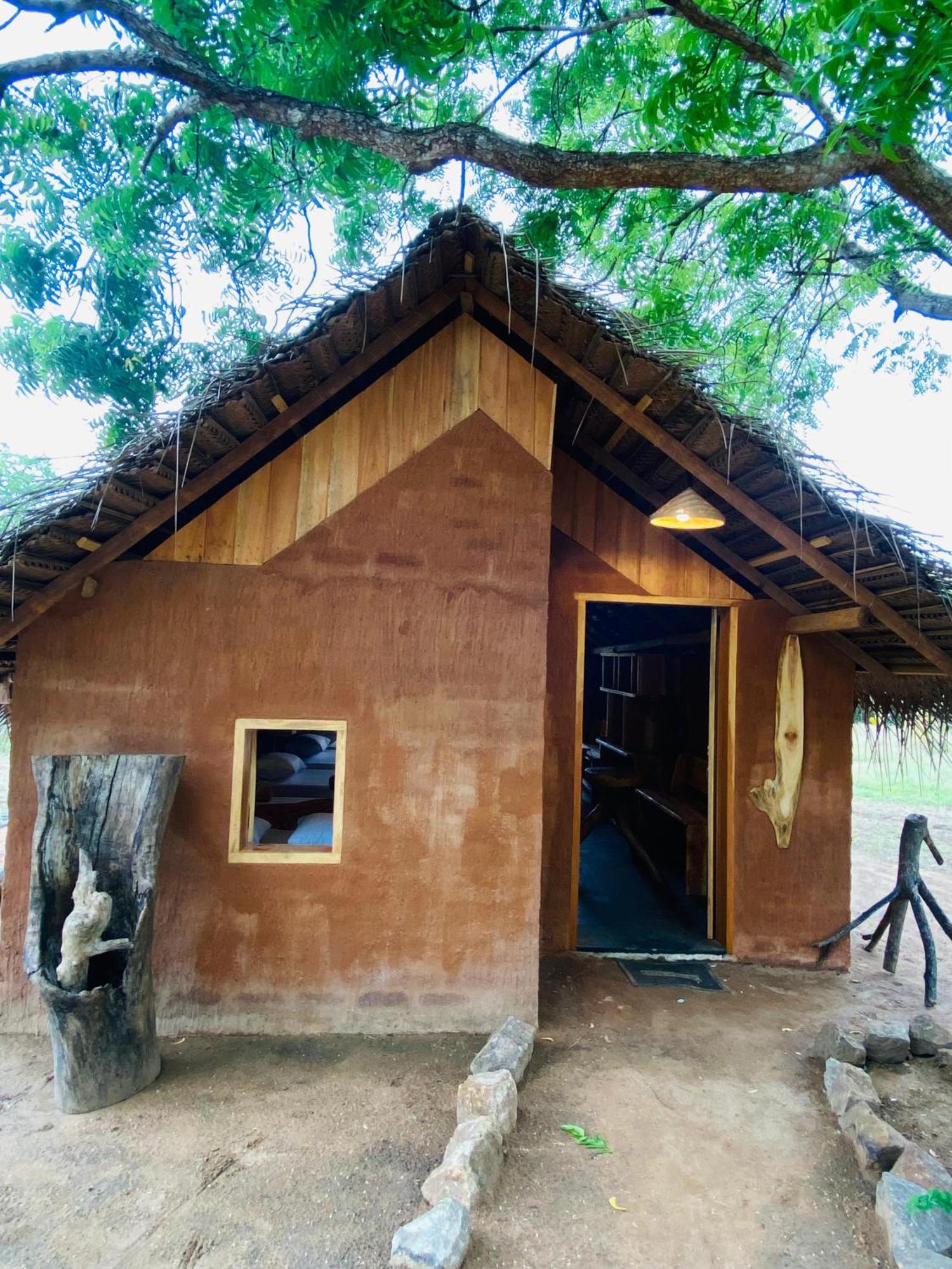 Yala Village Eco Tree House ทิซซามาฮารามา ภายนอก รูปภาพ